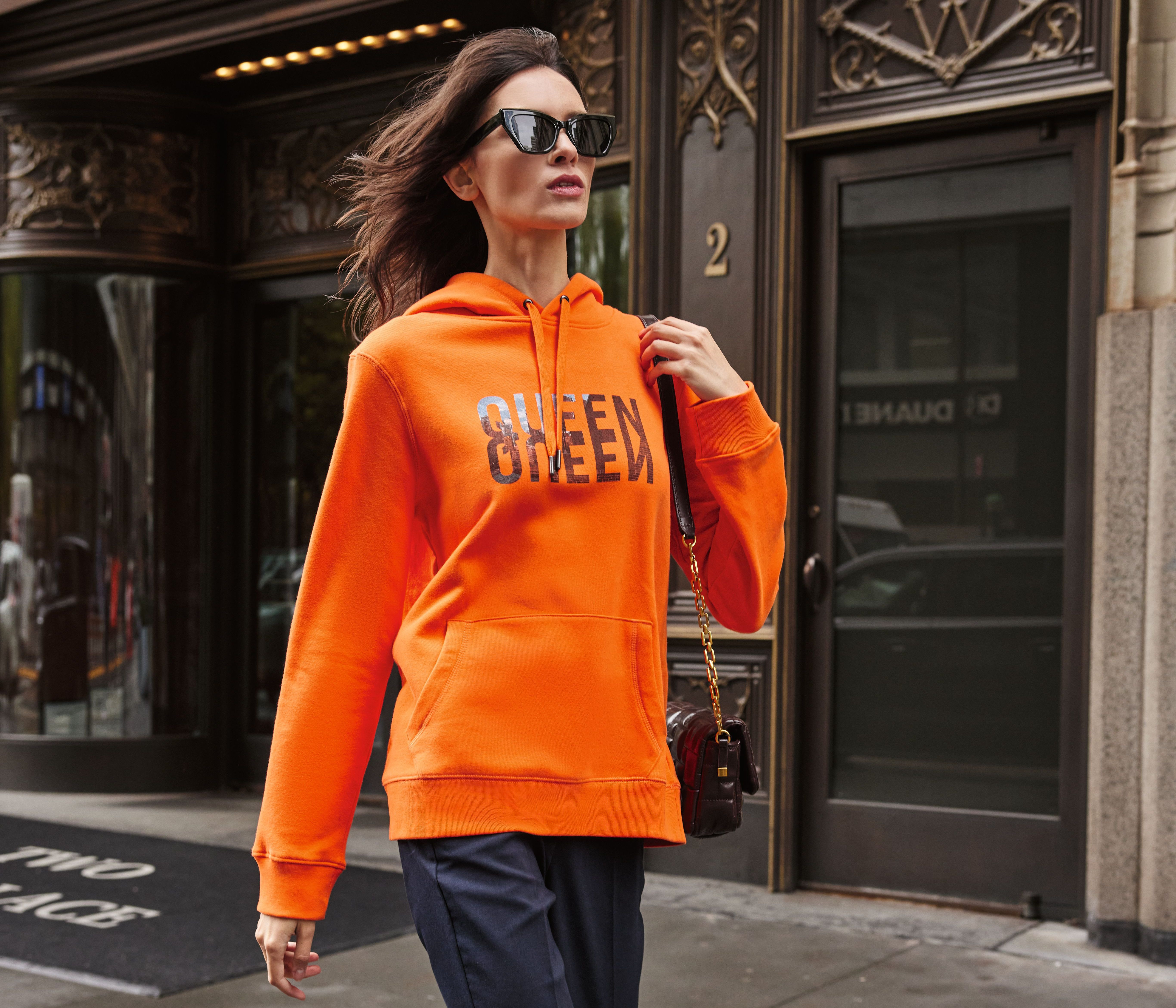 B&C QUEEN HOODED